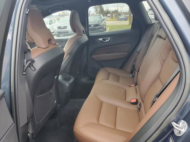 Certified 2023 Volvo XC60 B5 Plus image 24