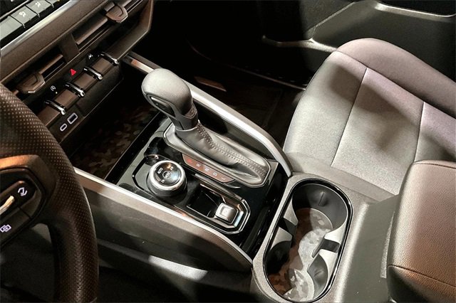 Used 2023 Chevrolet Colorado Trail Boss w/ Technology Package image 19