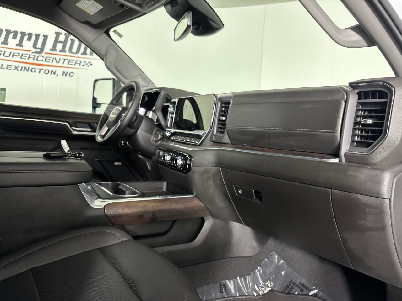 Used 2026 GMC Sierra 2500 SLT w/ SLT Convenience Package AWD/4WD image 27