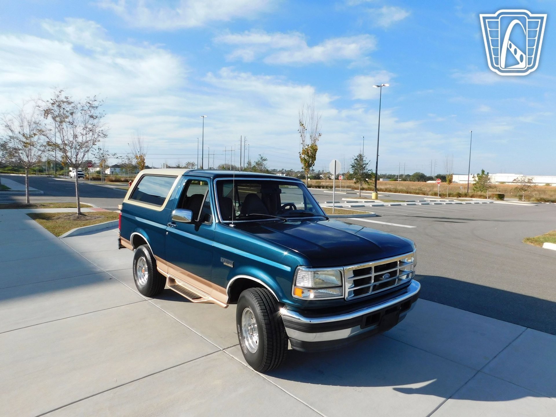 Used 1995 Ford Bronco XLT image 5