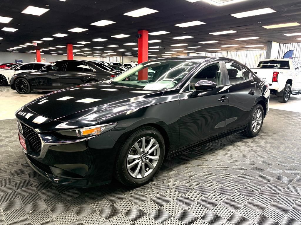 Used 2020 MAZDA MAZDA3 Sedan FWD image 8