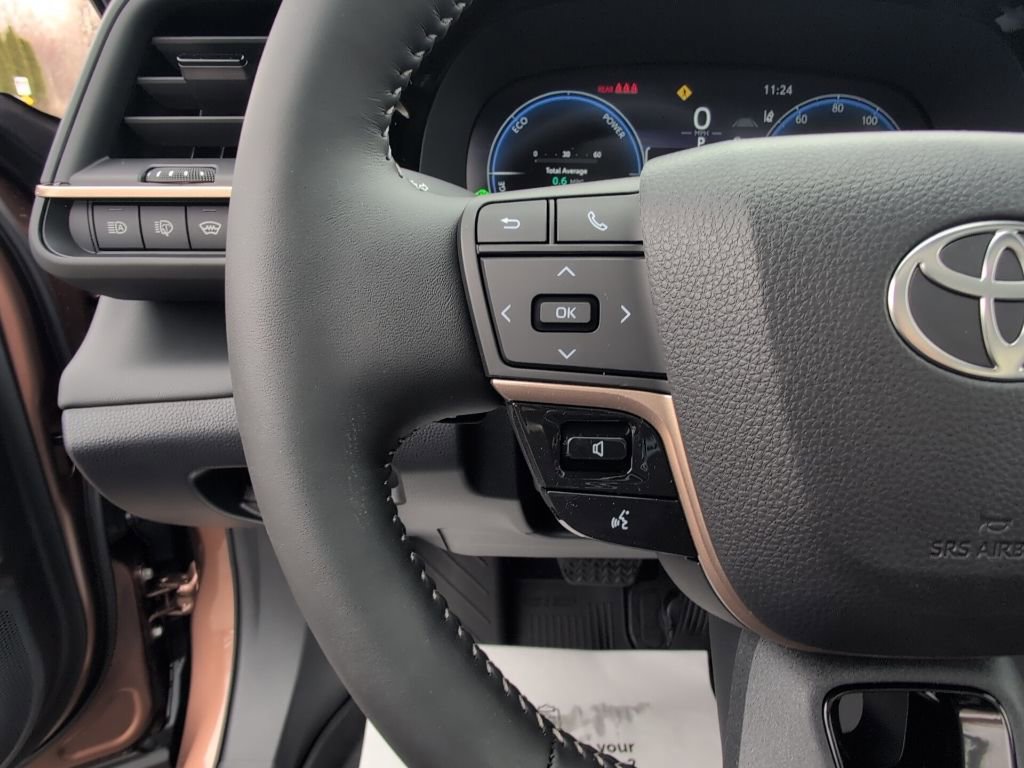 Certified 2025 Toyota Crown Signia w/ Advanced Technology Package image 24