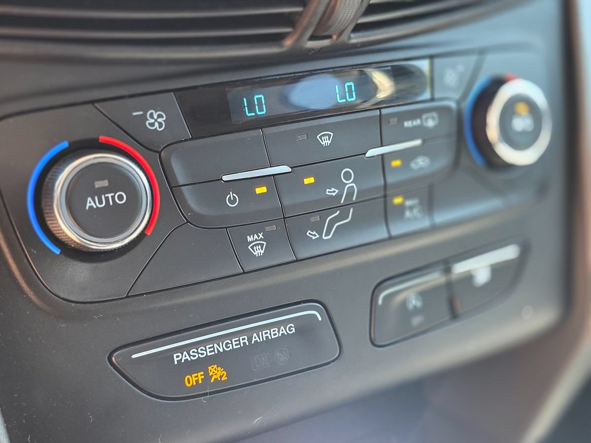 Used 2017 Ford Escape SE FWD image 42