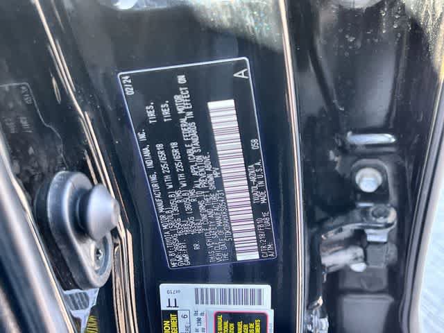 Used 2024 Toyota Highlander LE FWD image 22