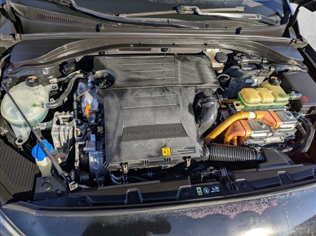 Used 2018 Hyundai Ioniq Plug-In Hybrid image 22
