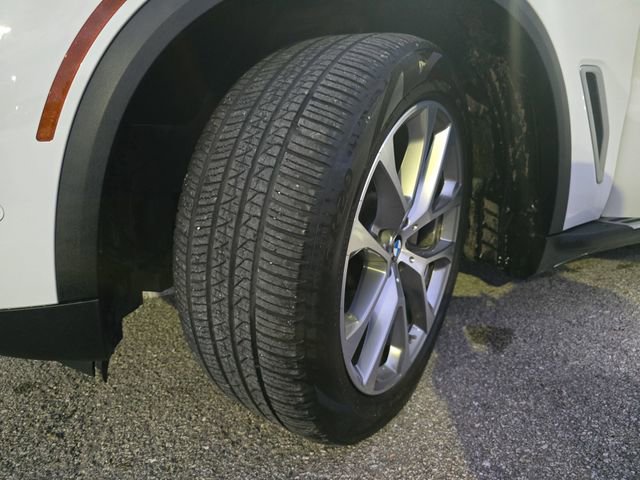 Used 2021 BMW X5 xDrive40i w/ Premium Package image 33