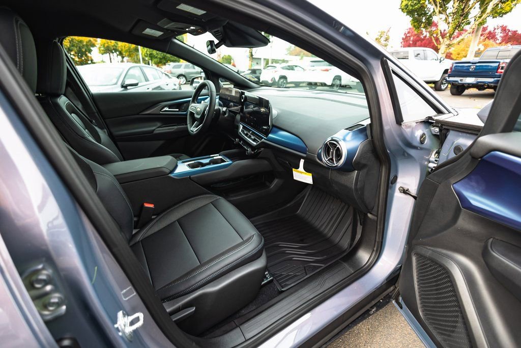 New 2026 Chevrolet Equinox EV LT image 19