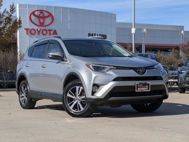 Used 2018 Toyota RAV4 XLE image 2