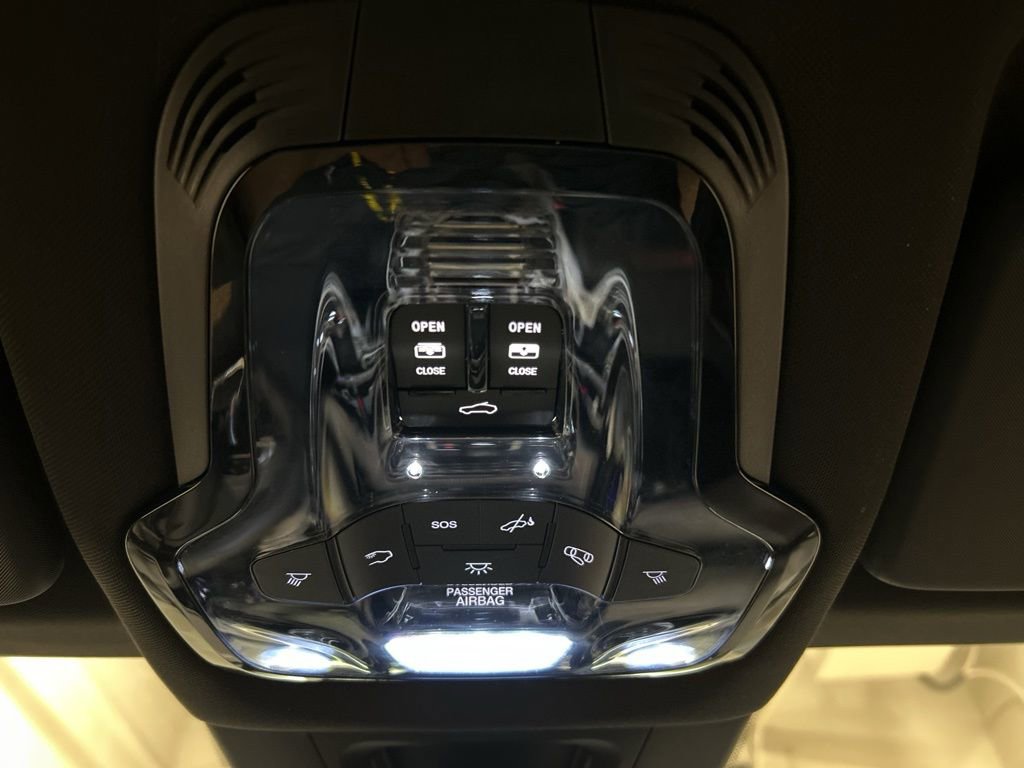Used 2024 Dodge Hornet R/T Plus image 25