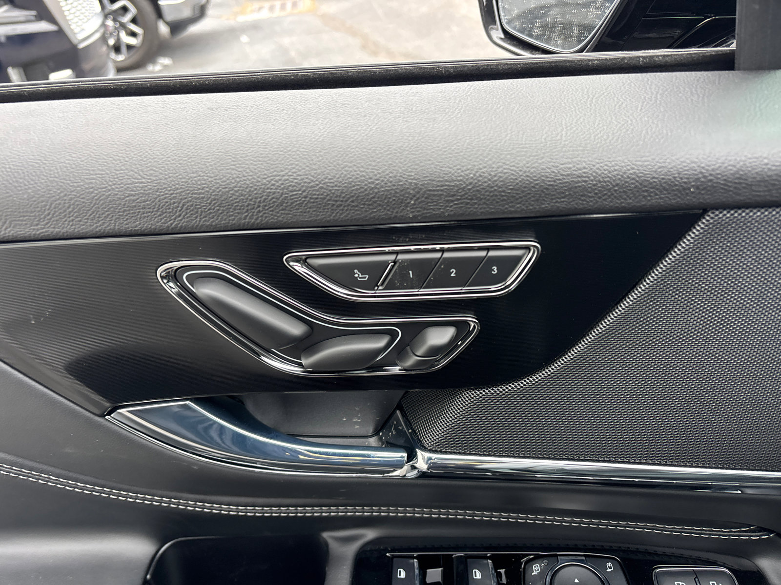 New 2026 Lincoln Corsair Grand Touring image 12