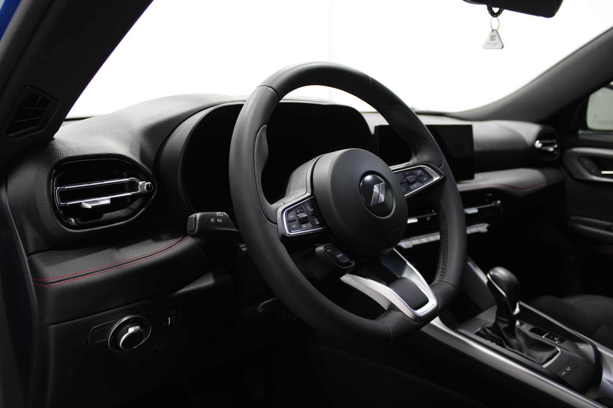 Used 2023 Dodge Hornet GT w/ GT Blacktop Package AWD/4WD image 13
