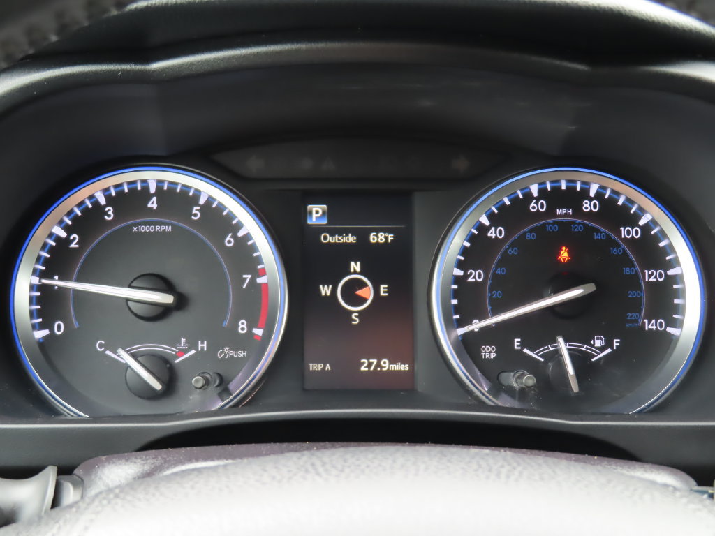 Used 2017 Toyota Highlander XLE AWD/4WD image 23