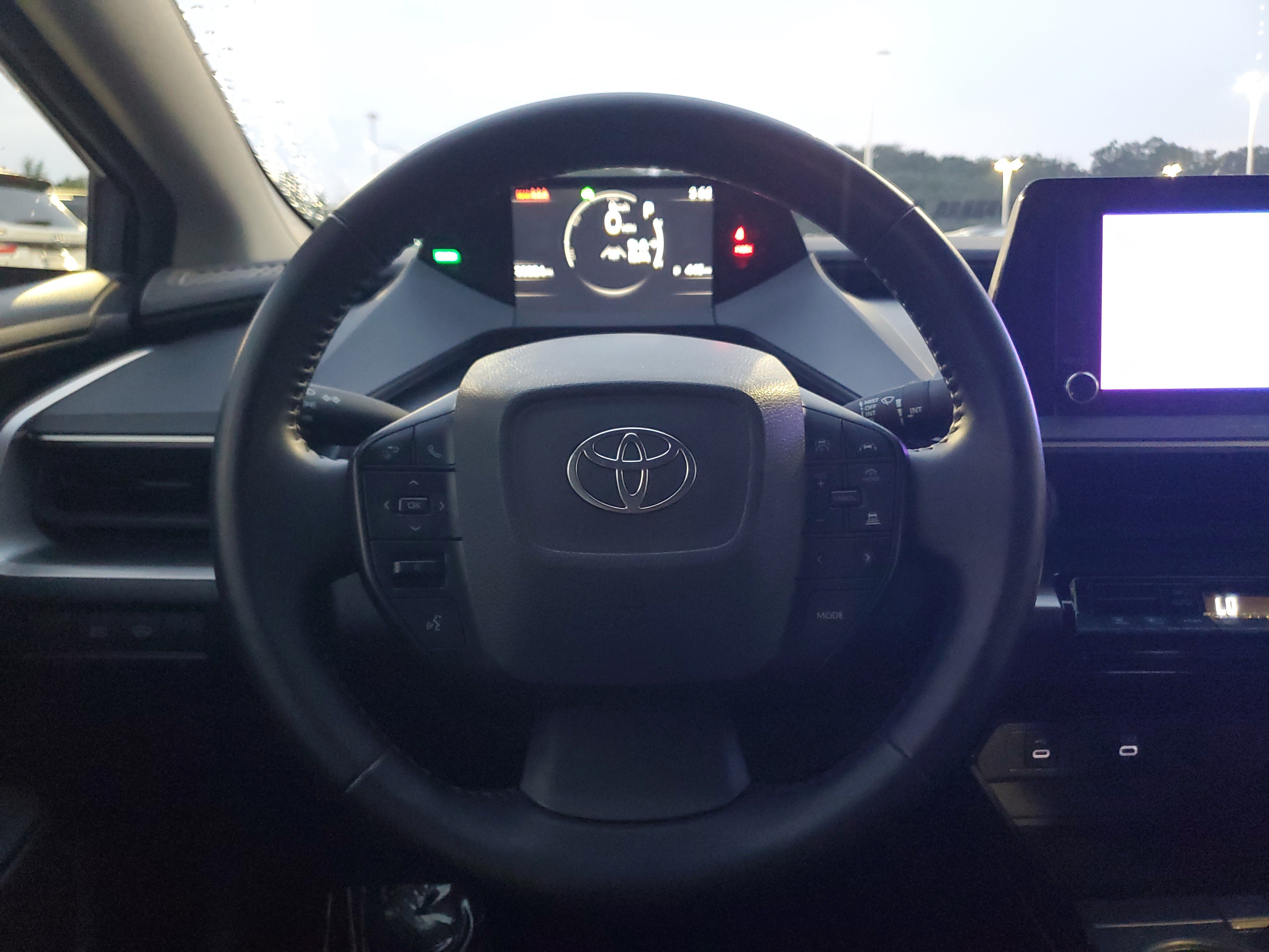 Certified 2024 Toyota Prius LE FWD image 22