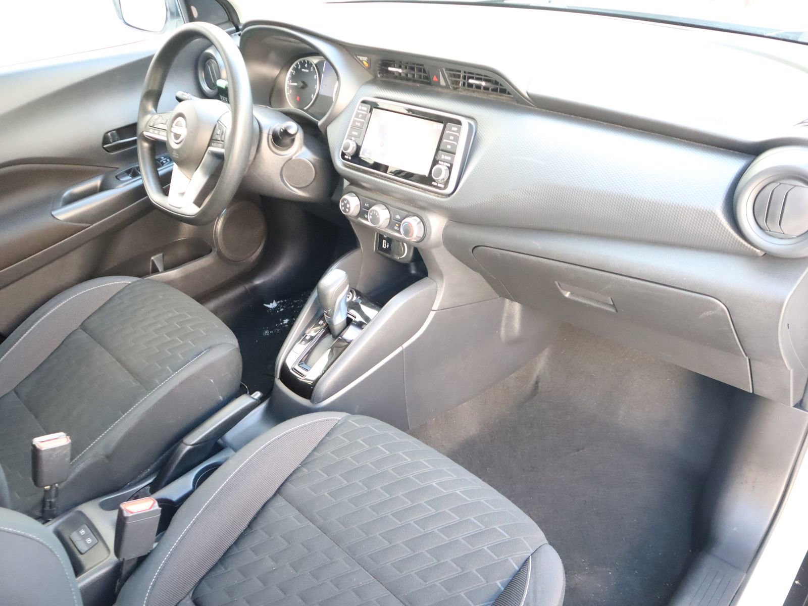 Used 2022 Nissan Kicks S image 44