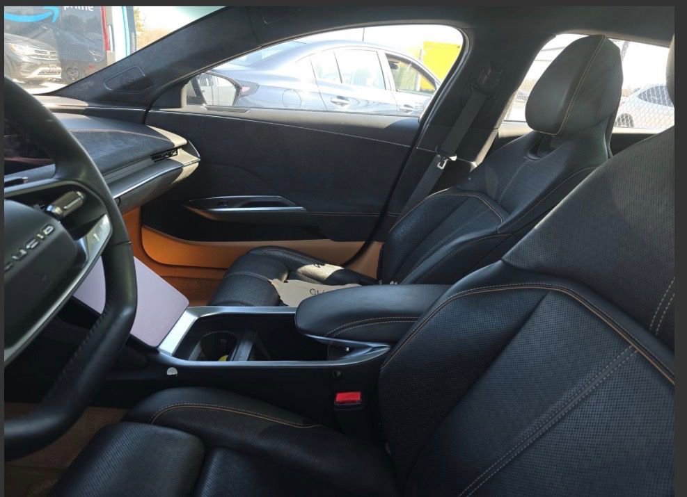 Used 2022 Lucid Air Grand Touring image 10