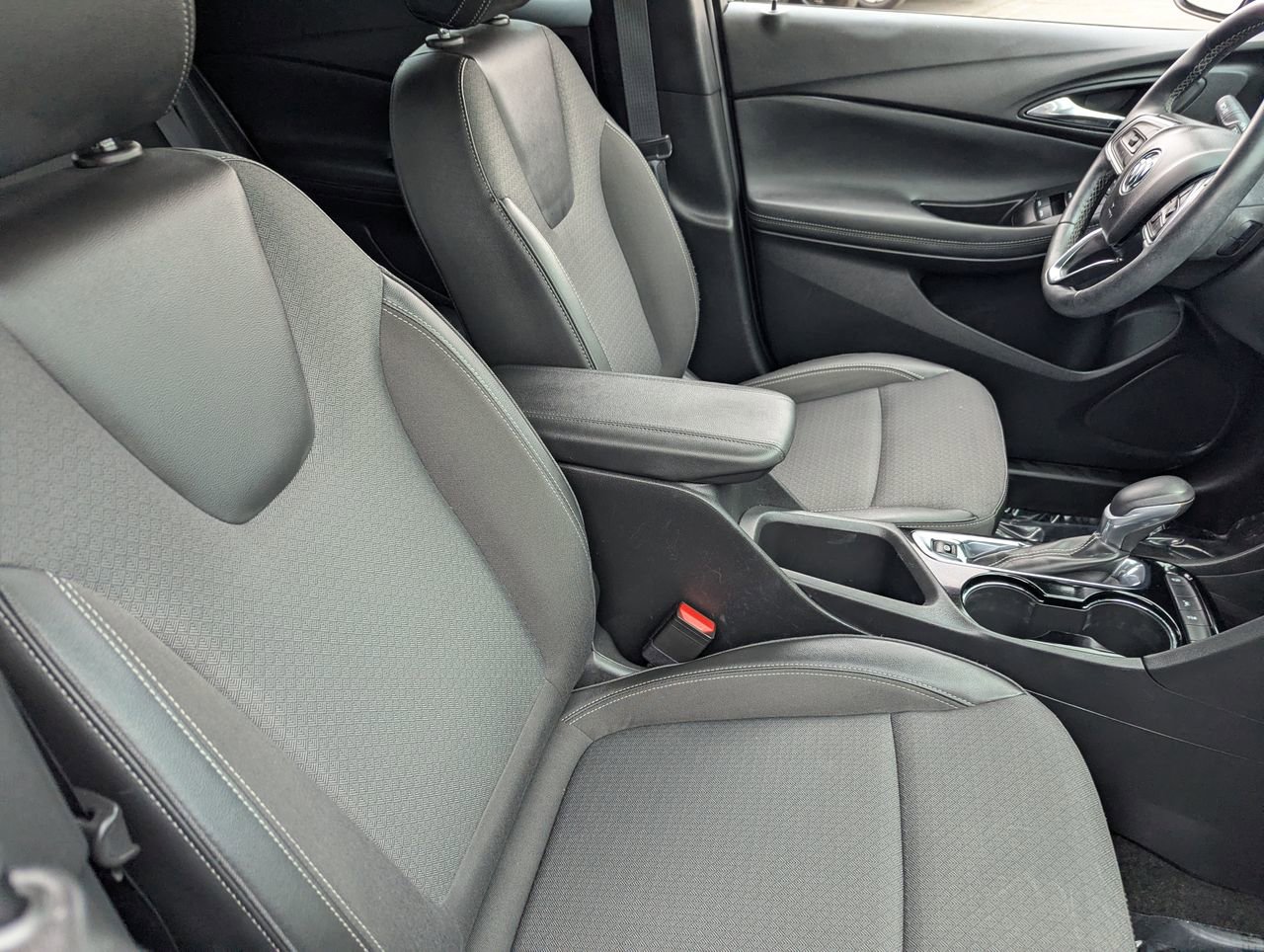 Used 2023 Buick Encore GX Preferred FWD image 11