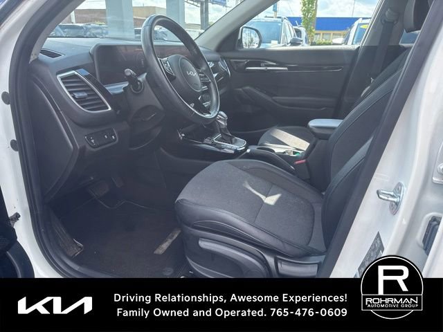 Used 2024 Kia Seltos S AWD/4WD image 8