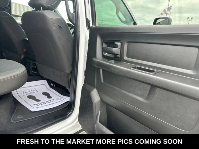 Used 2024 RAM 3500 Tradesman w/ Chrome Appearance Group AWD/4WD image 15
