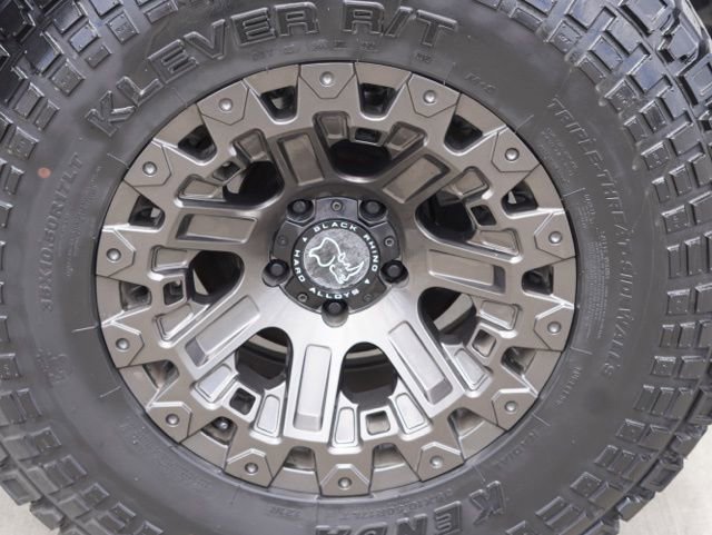 Used 2021 Jeep Gladiator Sport AWD/4WD image 12