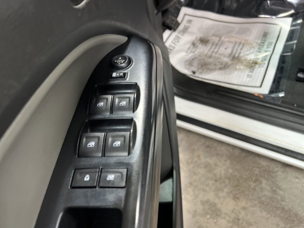 Used 2021 Chevrolet Colorado W/T w/ Custom Special Edition image 23