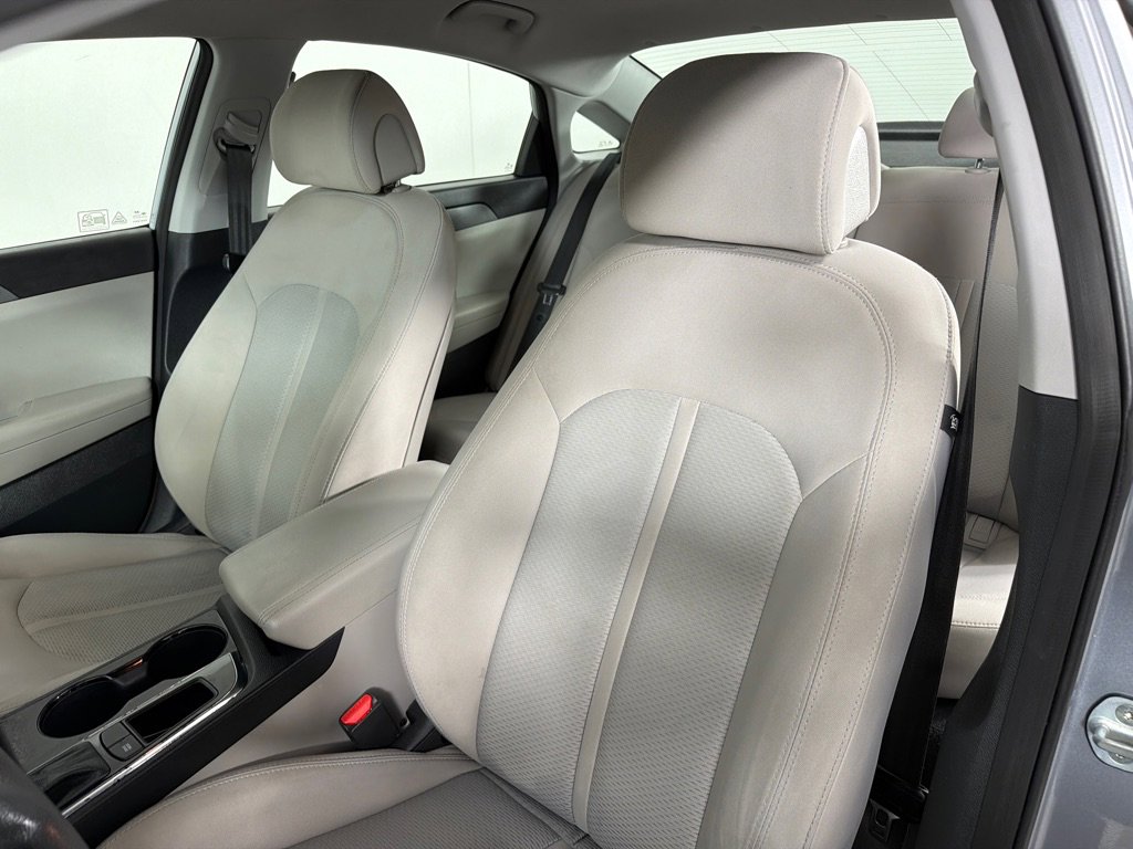 Used 2015 Hyundai Sonata SE FWD image 10