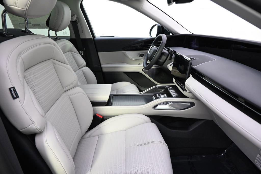 New 2026 Lincoln Nautilus Reserve image 16