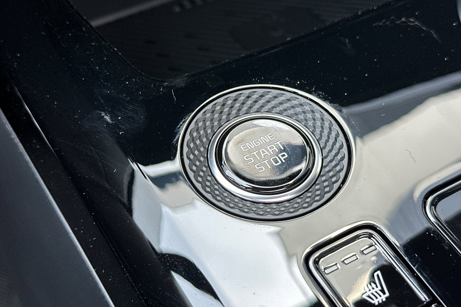 New 2025 Kia Niro EX Touring image 19