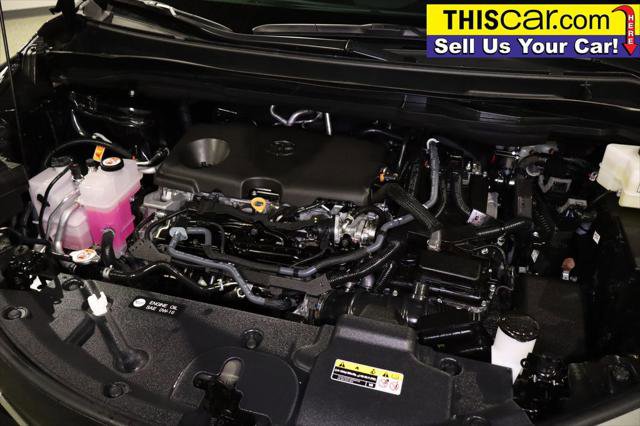 Used 2025 Toyota Sienna XLE image 30