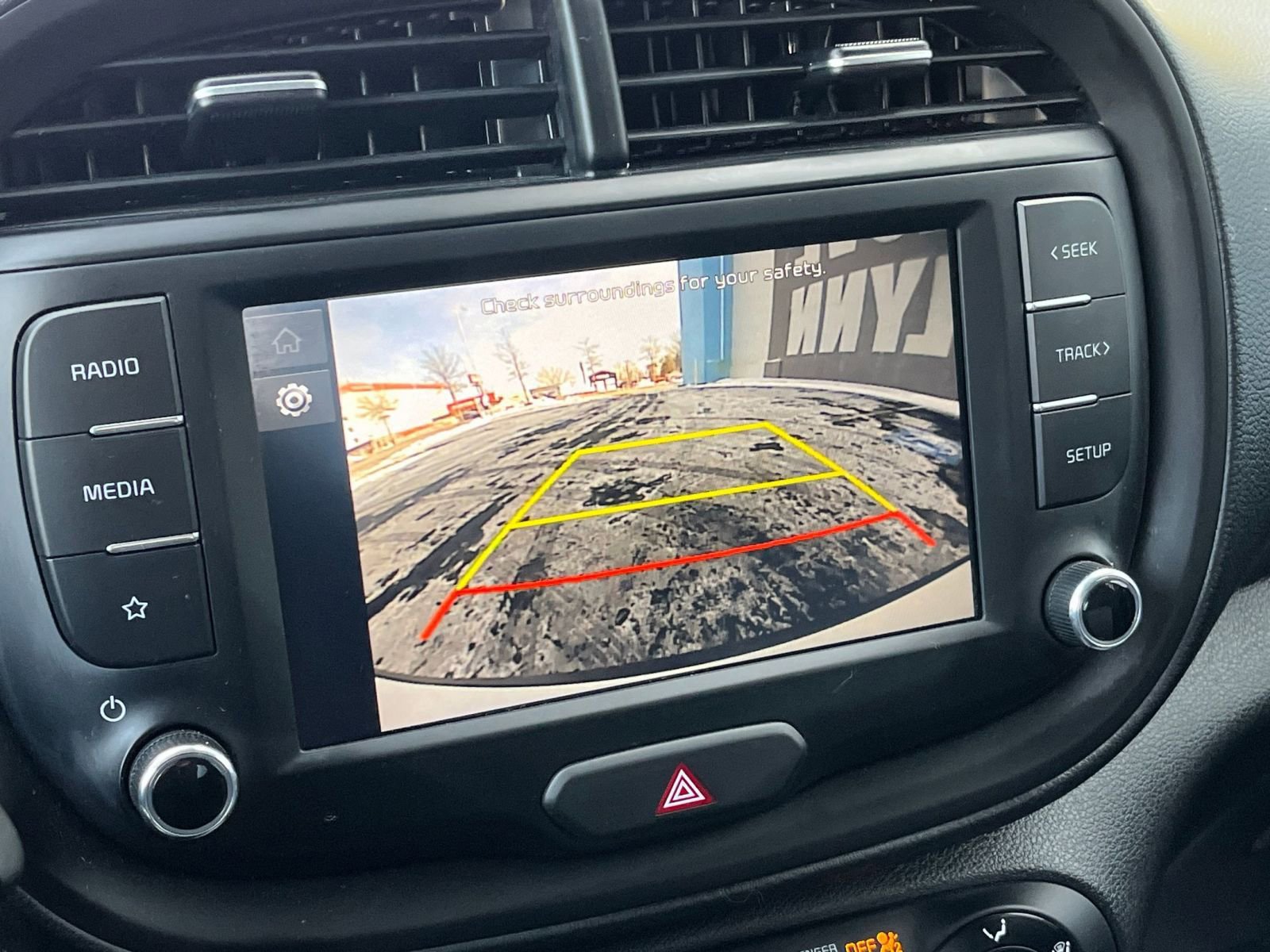 Used 2025 Kia Soul LX w/ LX Technology Package image 21