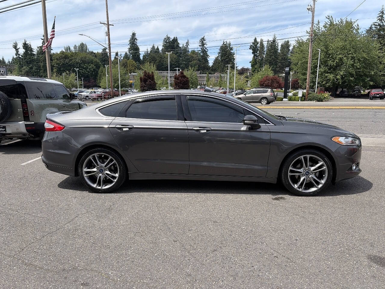 Used 2016 Ford Fusion Titanium AWD/4WD image 11