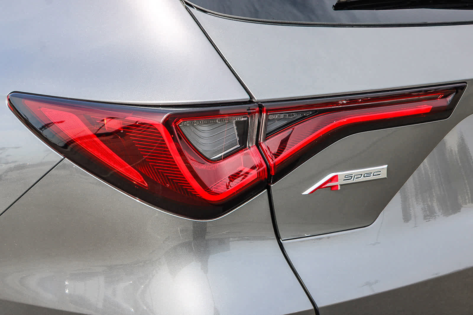 Used 2023 Acura MDX A-Spec image 7