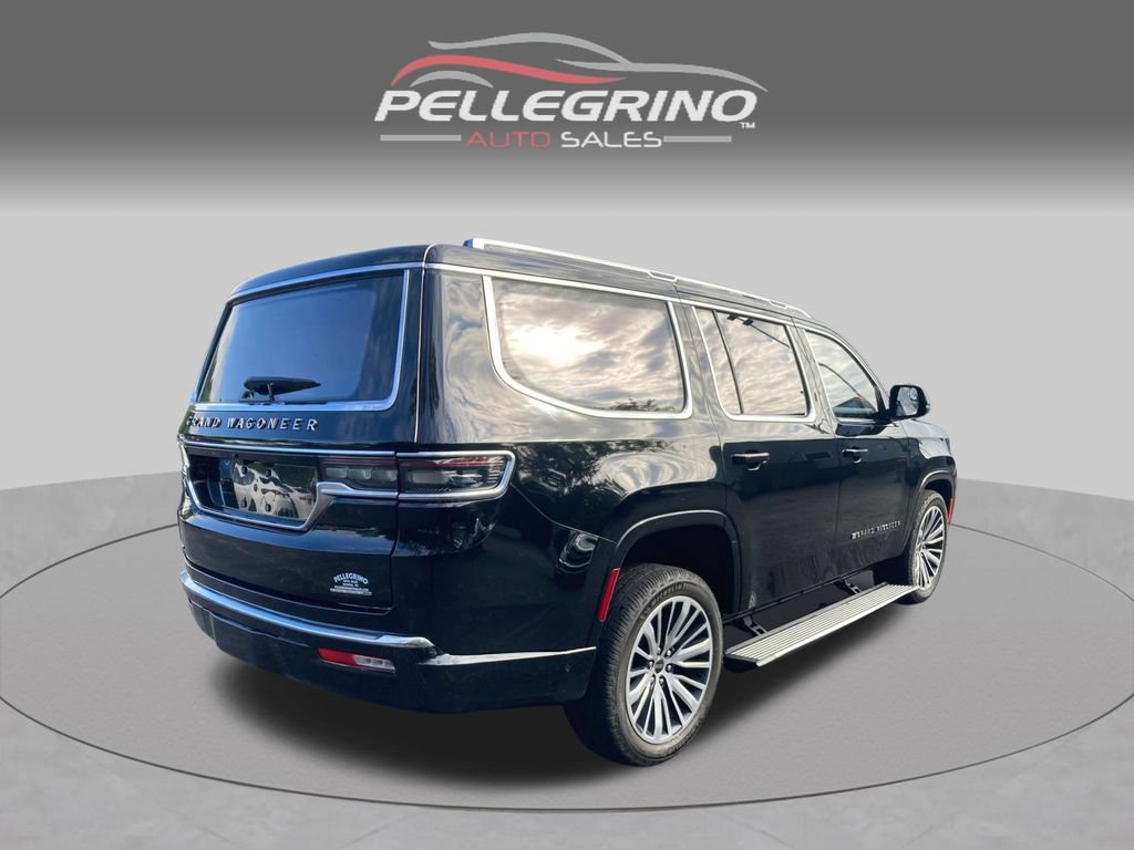 Used 2022 Jeep Grand Wagoneer Series III AWD/4WD image 7