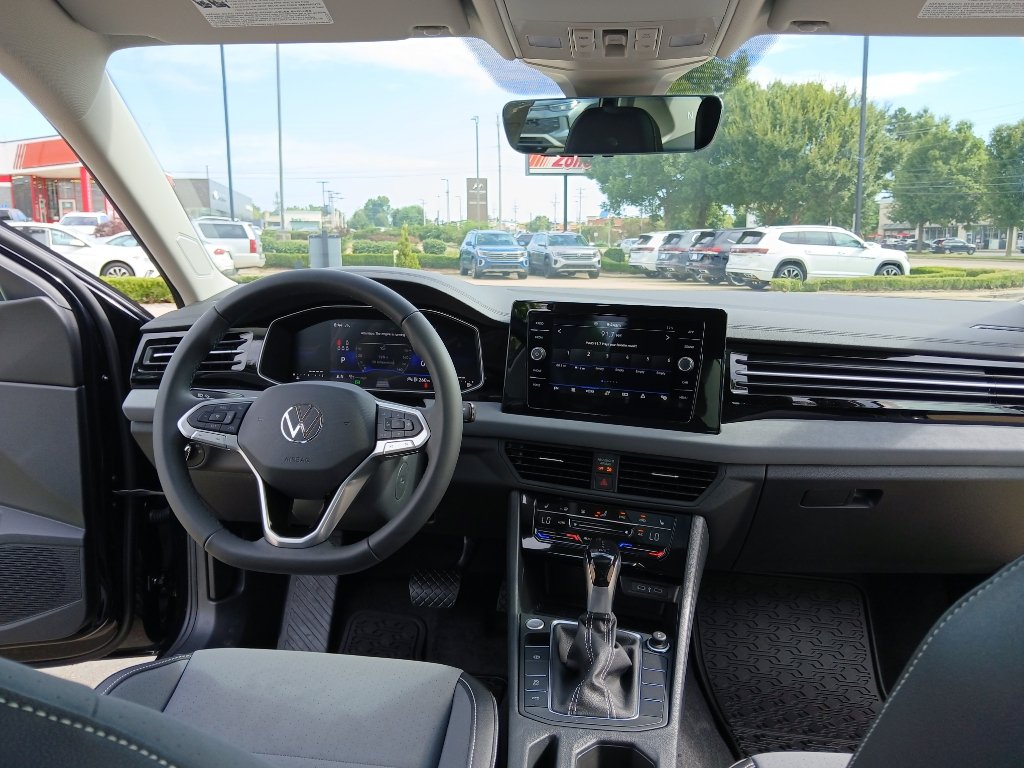 New 2027 Volkswagen Jetta SE FWD image 21