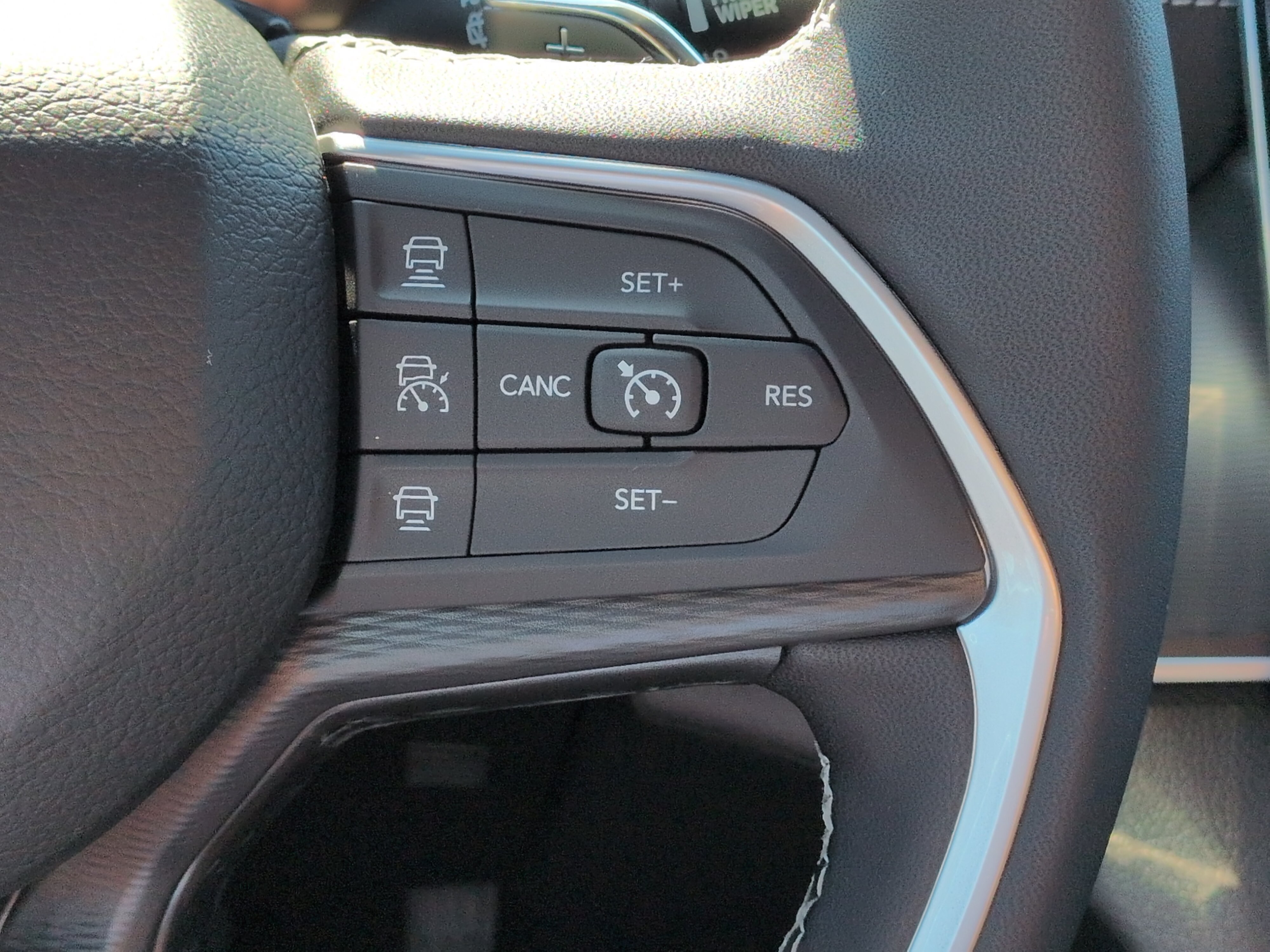 New 2026 Jeep Grand Cherokee Laredo X RWD image 25