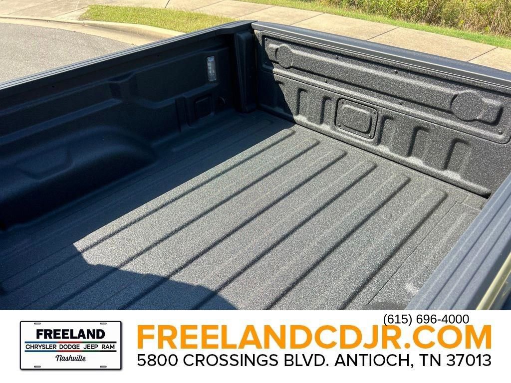 New 2025 Jeep Gladiator Rubicon w/ Convenience Group image 9