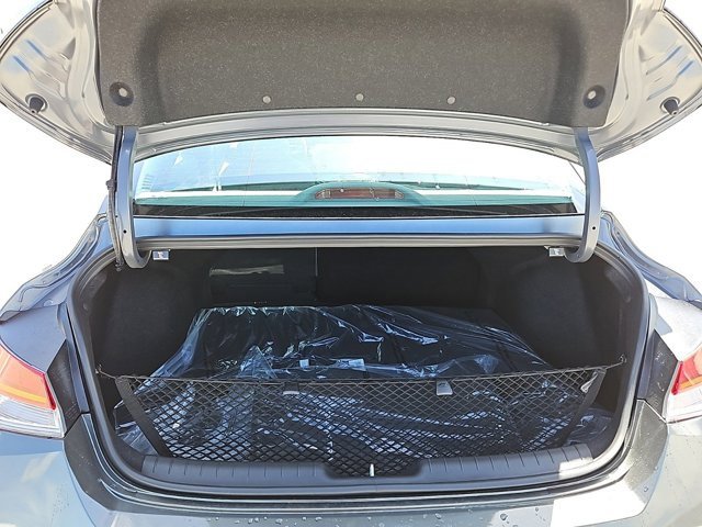 Certified 2025 Hyundai Elantra SEL image 6