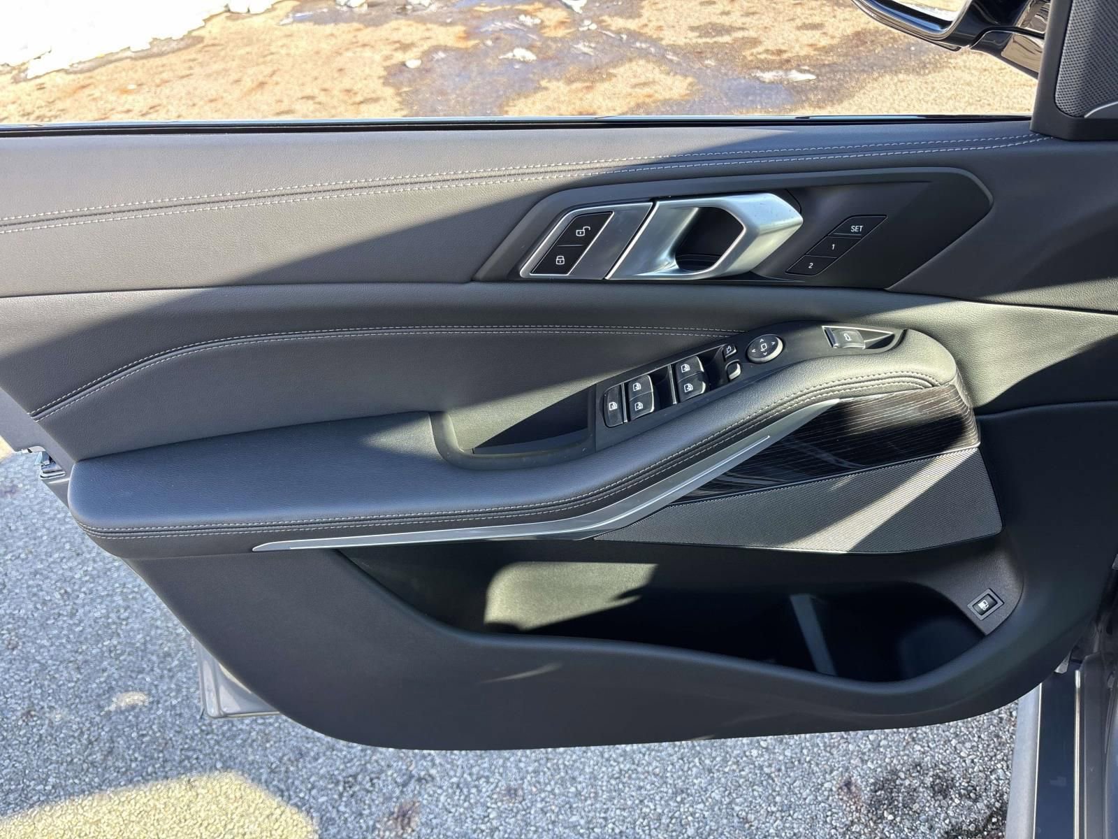 New 2026 BMW X5 xDrive50e w/ M Sport Package image 11