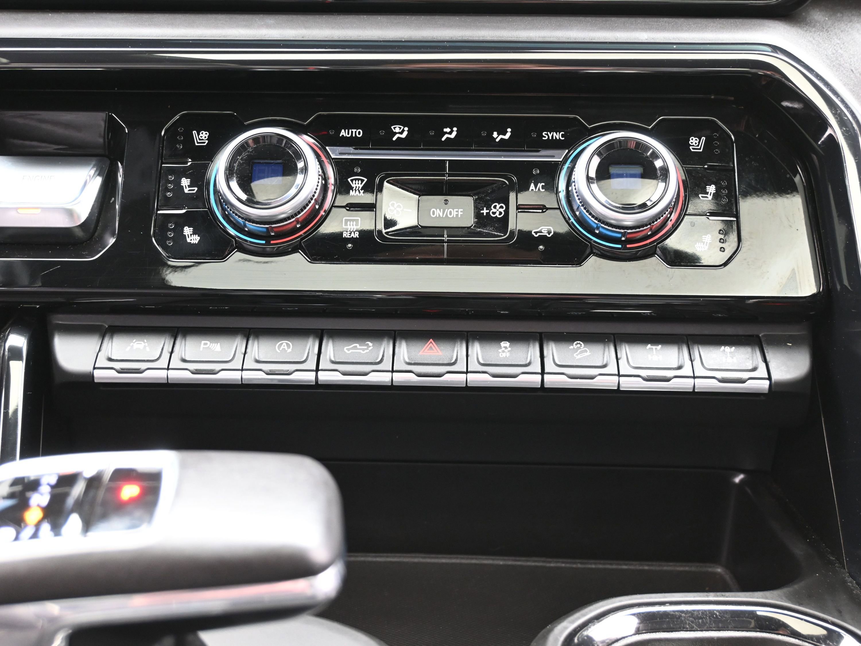 Used 2022 GMC Sierra 1500 AT4X image 37