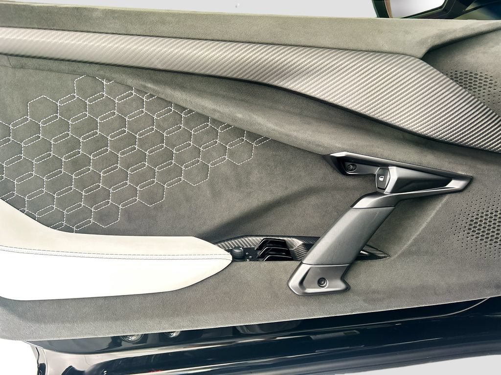 Used 2024 Lamborghini Revuelto AWD/4WD image 20