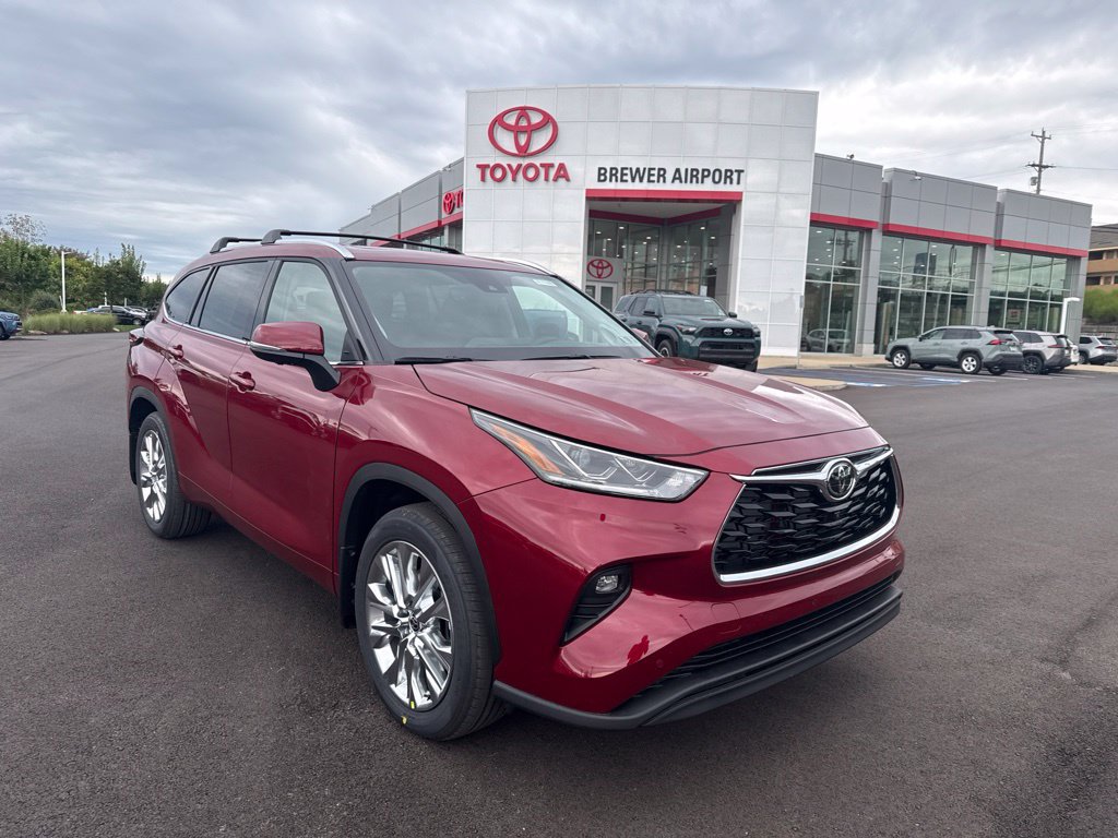 New 2026 Toyota Highlander Limited AWD/4WD image 2