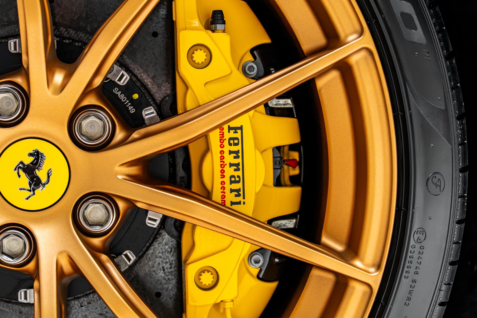 Used 2023 Ferrari 812 GTS RWD image 36