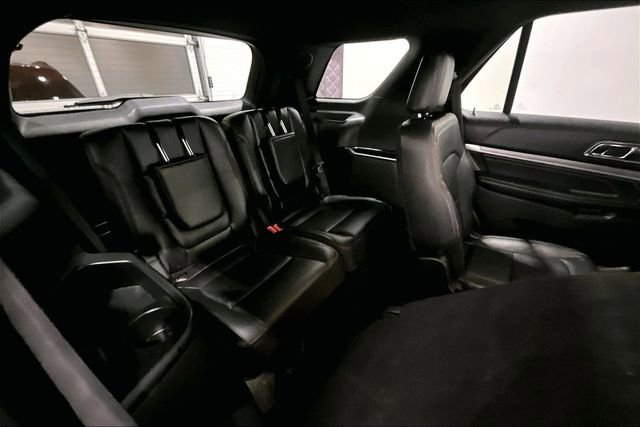 Used 2018 Ford Explorer Sport w/ Equipment Group 401A image 27