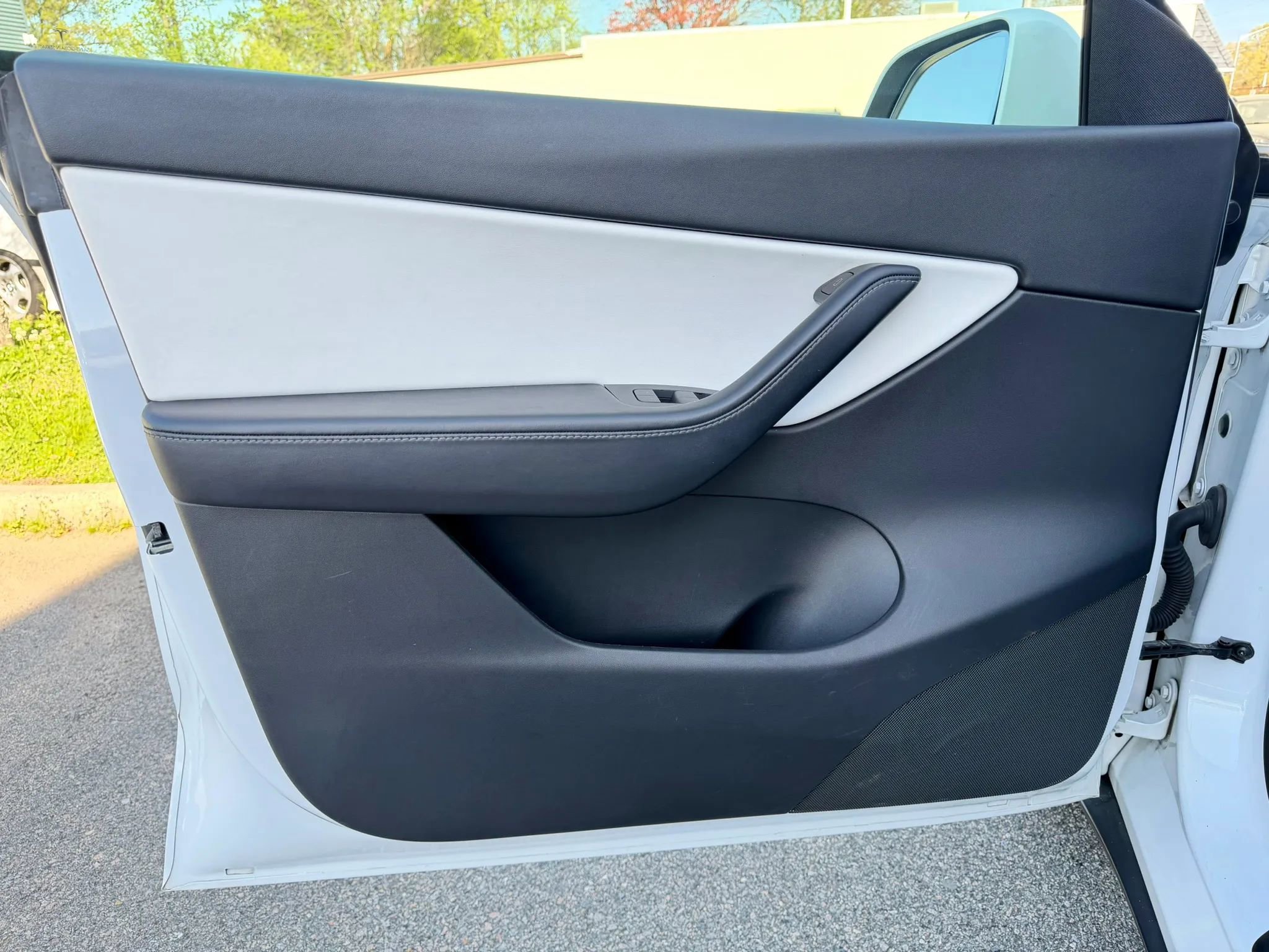 Used 2021 Tesla Model Y Long Range image 33