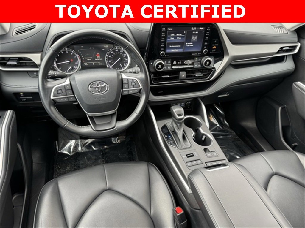 Certified 2022 Toyota Highlander XLE image 10