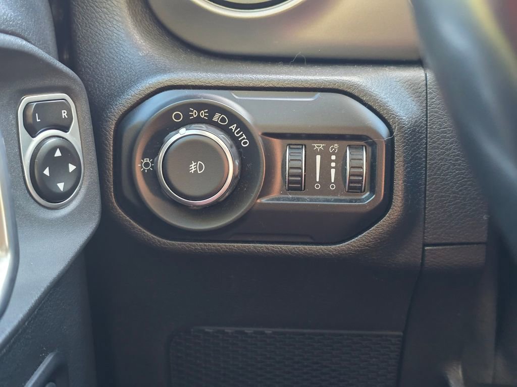 Used 2019 Jeep Wrangler Unlimited Sport S image 17
