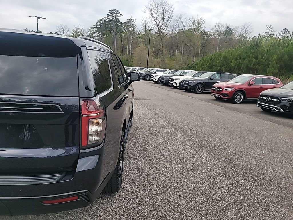 Used 2024 Chevrolet Tahoe Z71 w/ Luxury Package image 17