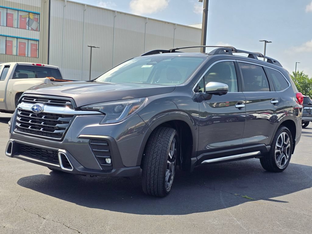 Used 2023 Subaru Ascent Touring AWD/4WD image 4
