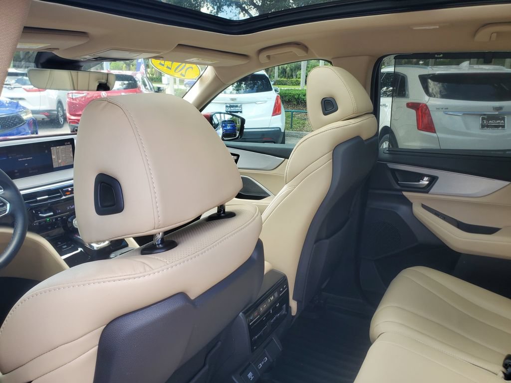 Certified 2022 Acura MDX FWD w/ Technology Package image 11