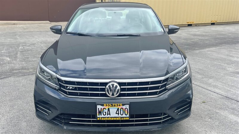 Used 2017 Volkswagen Passat 1.8T R-Line w/ R-Line Lighting Package FWD image 7