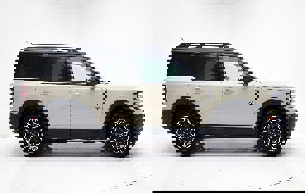 Used 2025 Ford Bronco Sport Outer Banks w/ Outer Banks Tech Package+ video 2